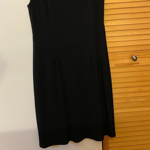 Black Sleevless dress from Michael Tyler - Picture 6 of 9